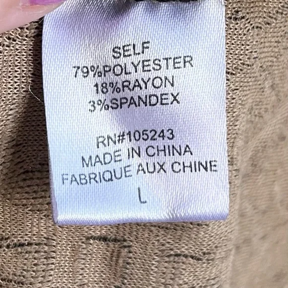 •Bobeau• Brocade Pattern Mock Neck Top - Size Large - Picture 7 of 9